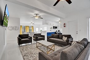 La Serre Miami Home & Private Pool Near Aventura Mall