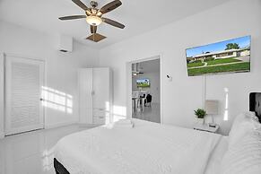 La Serre Miami Home & Private Pool Near Aventura Mall