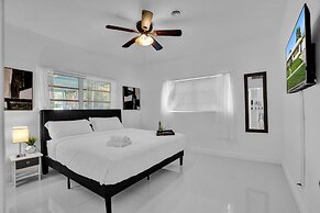 La Serre Miami Home & Private Pool Near Aventura Mall