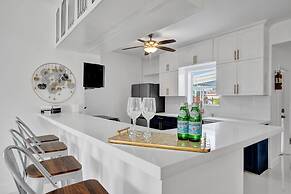 La Serre Miami Home & Private Pool Near Aventura Mall