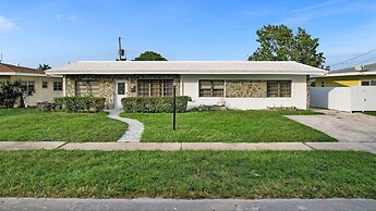 La Serre Miami Home & Private Pool Near Aventura Mall