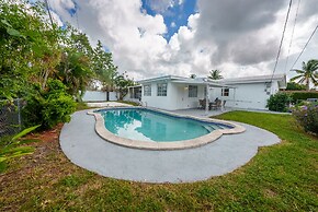 La Serre Miami Home & Private Pool Near Aventura Mall