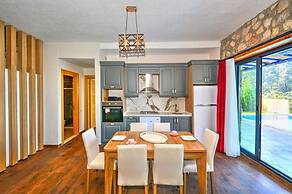 Villa Monte Telmossos With Private Pool, Jakuzzi and Sea View