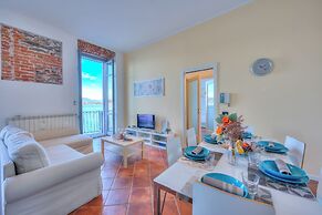 La Dolce Vita Pied Dans L' Eau