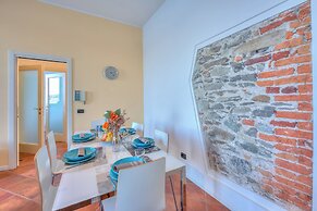 La Dolce Vita Pied Dans L' Eau