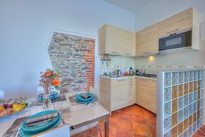 La Dolce Vita Pied Dans L' Eau