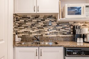 Slope-side Studio Bliss Ski-in Ski-out, Renovated At Blue, Hot Tub, Fa