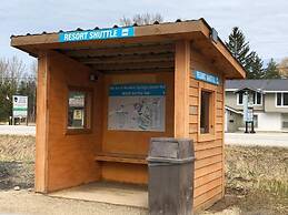 Slope-side Studio Bliss Ski-in Ski-out, Renovated At Blue, Hot Tub, Fa