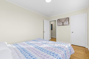 3 Bd House, Walkable To Bart, Free Parking, Views