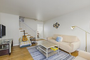 3 Bd House, Walkable To Bart, Free Parking, Views