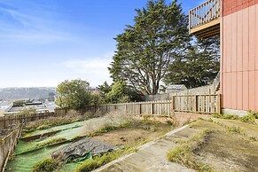 3 Bd House, Walkable To Bart, Free Parking, Views