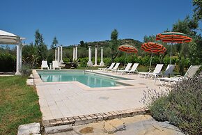 Meridiana Holiday House With Shared Swimming Pool