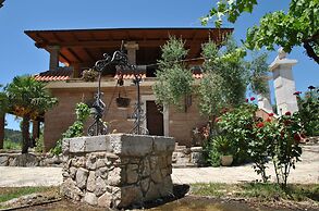 Meridiana Holiday House With Shared Swimming Pool