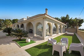 2660 Villa Montecarlo by Perle di Puglia