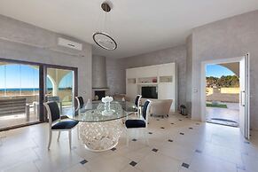 2660 Villa Montecarlo by Perle di Puglia