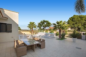 2660 Villa Montecarlo by Perle di Puglia