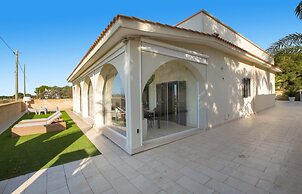 2660 Villa Montecarlo by Perle di Puglia