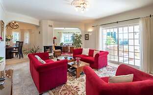 Beautiful 3-bed Villa in Faro Spool & Seaview
