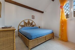 2339 Trilo Imma by Barbarhouse