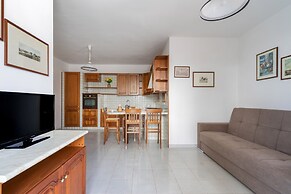 2811 Villetta Altomare by Barbarhouse