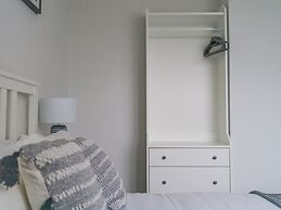 Charming 3-bed House in Newcastle Upon Tyne