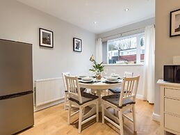 Charming 3-bed House in Newcastle Upon Tyne