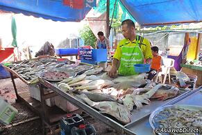 Contemporary 3bd Safari Pool Villa Near Nai Yang Beach