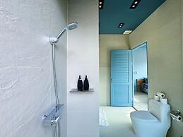 Contemporary 3bd Safari Pool Villa Near Nai Yang Beach