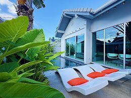 Contemporary 3bd Safari Pool Villa Near Nai Yang Beach