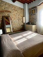 Room in B&B - Alessio Room Overlooking the Vineyards of Tuscany