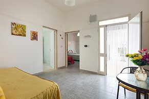 2744 Villetta Irene by Barbarhouse