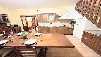 Spoleto Storico Spacious City House - car Unnecessary - Wifi - Sleeps 