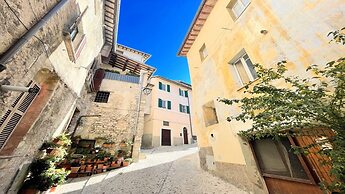 Spoleto Storico Spacious City House - car Unnecessary - Wifi - Sleeps 