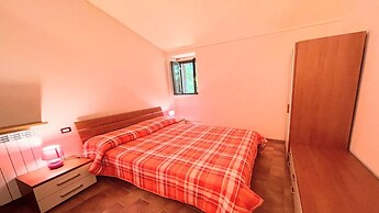 Spoleto Storico Spacious City House - car Unnecessary - Wifi - Sleeps 