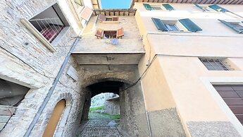 Spoleto Storico Spacious City House - car Unnecessary - Wifi - Sleeps 