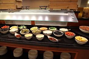 Ramada By Wyndham Jerusalem Hotel Private Suites 1 Bedroom Condo by Re