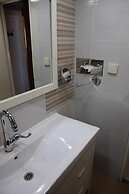 Ramada By Wyndham Jerusalem Hotel Private Suites 1 Bedroom Condo by Re