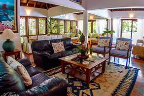 Walking Distance to the Beach No6320