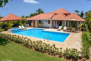 Walking Distance to the Beach No6320