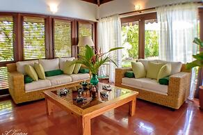 Walking Distance to the Beach No6320