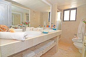 Beach Front Apartment No01