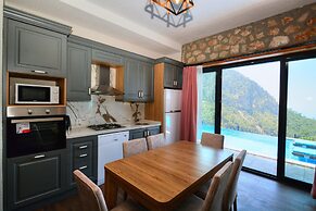 2 Bedroom Private Villa With Infinity Pool and Sea View