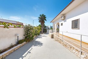 2725 Villa Beatrice by Barbarhouse