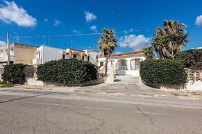 2725 Villa Beatrice by Barbarhouse