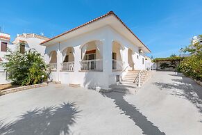 2725 Villa Beatrice by Barbarhouse