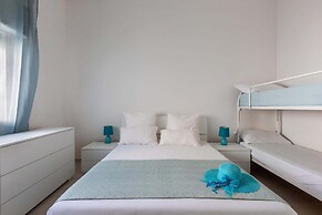 2725 Villa Beatrice by Barbarhouse