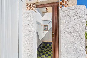 2725 Villa Beatrice by Barbarhouse