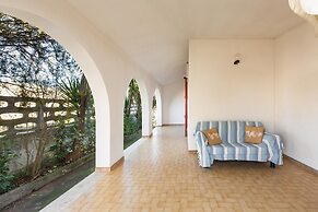 2671 Villetta Holly by Barbarhouse