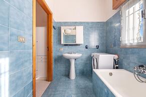 2671 Villetta Holly by Barbarhouse