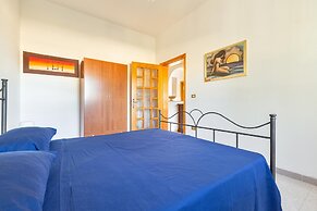 2671 Villetta Holly by Barbarhouse